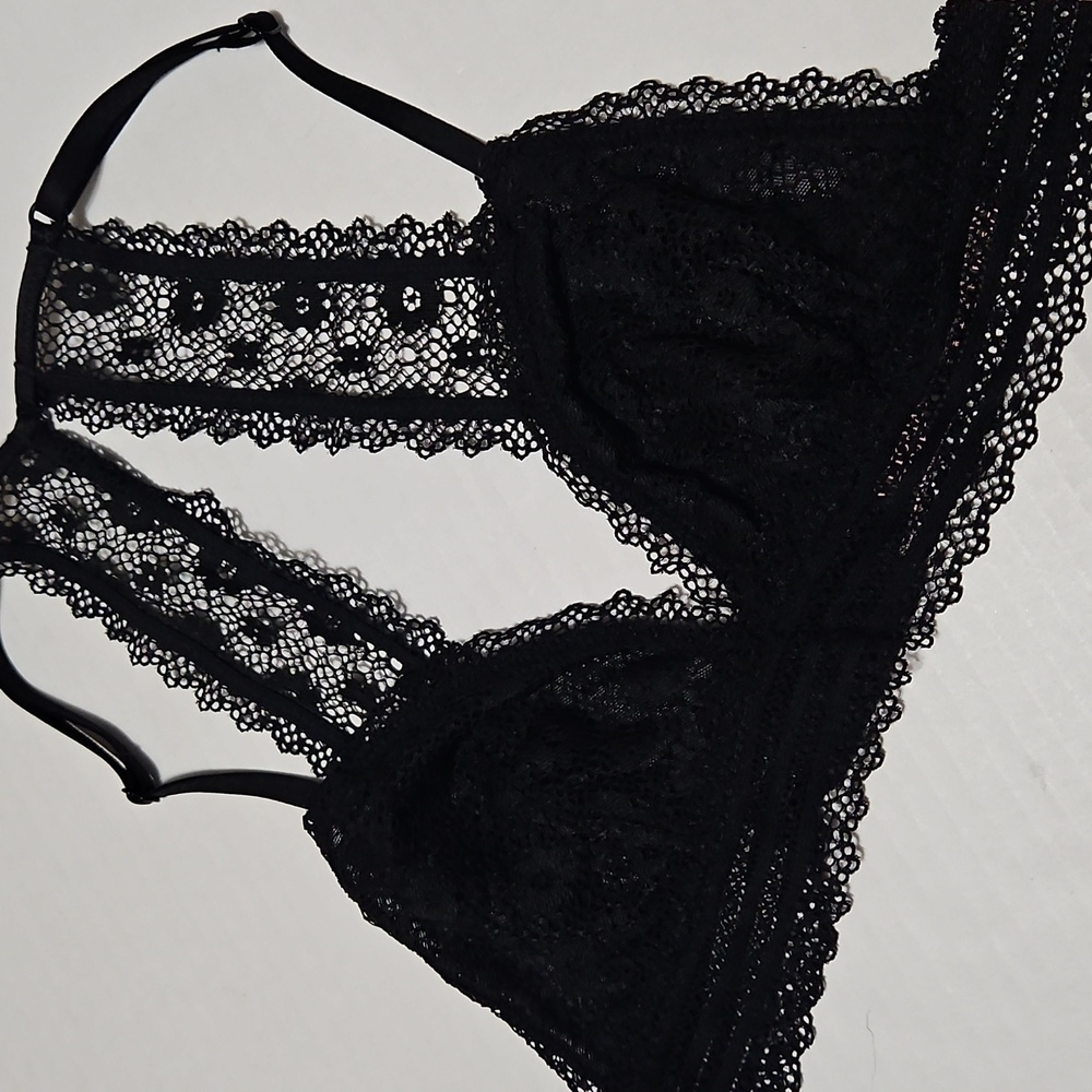 Victoria's Secret Black Lace Sexy Bralette Size S/P